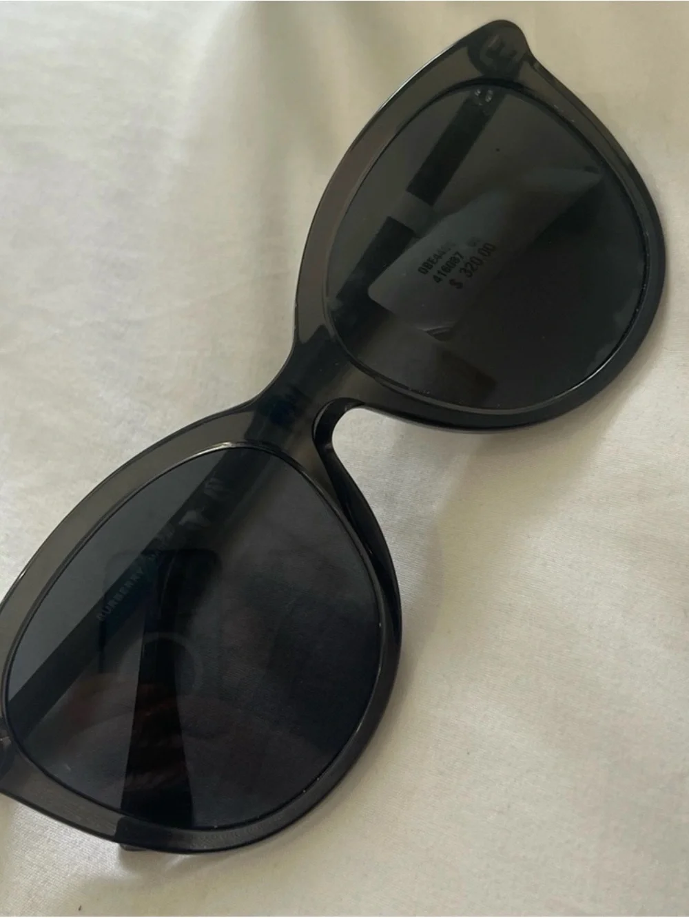 Authentic Burberry BE4465 Black Cat-Eye Women’s Sunglasses in case and box